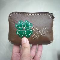 ราคา ใบโครเวอร์ กระเป๋าใส่เหรียญหนังแท้ ขนาดกว้าง5นิ้ว สูง3 75 นิ้ว รุ่นขยายก้น (22313850880)