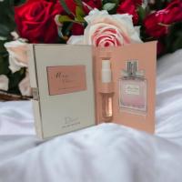 ราคา ของแท้ น้ำหอม พร้อมส่งฟรี น้ำหอม น้ำหอมพกพา น้ำหอมขนาดทดลอง น้ำหอมเทสเตอร์ น้ำหอมเทส ขนาดทดลอง 2ML (20745038402)