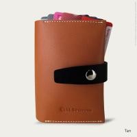 ราคา กระเป๋าใส่บัตร สลักชื่อฟรี หนังเทียม PU ใส่บัตรได้ 12 ใบ Personalized PU Bifold Card Holder V 2 (21587190919)