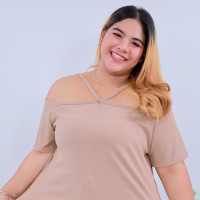 ราคา เสื้อครอปแซ่บ ๆ คนอ้วน เสื้อเซกซี่ผญ เสื้อแฟชั่นผญ2023 ชุดออกงานสำหรับสาวอวบ 100 โล ผ้าร่องยืดเยอะ ใส่สบาย เหมาะกับอากาศร้อนสุด ๆ A990 (20141304033)