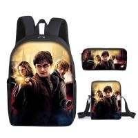 ราคา Harry Potter ชุดสามชิ้นกระเป๋าเป้สะพายหลังนักเรียนปากกาอเนกประสงค์กระเป๋าใบเล็กแฟชั่นสําหรับเด็กผู้หญิง ชาย (22976100277)