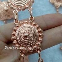 ราคา เข็มขัดสีนาค เข็มขัดสีนาค เข็มขัดผู้หญิง ประดับคู่กับผ้าซิ่น ความยาว 40 นิ้ว ใส่ได้ทั้งเด็กและผู้ใหญ่ (14527349431)