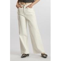 ราคา f fashion กางเกงยีนส์ขาวทรงขากว้าง ผู้หญิง สีขาว Wide Leg White Denim Trousers with Lion Head Buckle 06382 (21631646119)