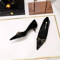 ราคา Fashion High Heeled Shoes Woman Pumps Embossing Mid heel High Heels with Metal decorative buckle Women Shoes (20820143556)