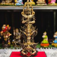 ราคา ท้าวเวสสุวรรณประทับราหู มวลสารแร่เหล็กน้ำพี้ ฐานกว้าง 4 นิ้ว สูง 12 นิ้ว พระพุทธรูป วัตถุมงคล แถมฟรีฐานรอง (22802153367)