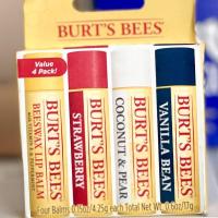 ราคา Burts Bees ขี้ผึงลิปบาล์ม 100 Natural Moisturizing Lip Balm Original Beeswax with Vitamin E Peppermint 4 25g (11224504510)
