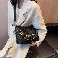 ราคา 7TLavinia Womens Chain Shoulder Bag 2023 Korean Fashion Vintage Luxury Sling Bag (22332738024)