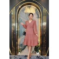 ราคา เดรสมินิเดรสชุดสั้นซีฟองสีพื้นป้ายหน้าแขนยาว (22101221362)