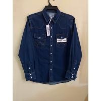 ราคา Wrangler เสื้อเชิ้ตยีนส์ มี 2 สีอ่อน สีเข้ม cotton100 ผ้านิ่มใส่สบาย ทรงregular fit ของแท้ ราคาป้าย 2290 บาท (23067824123)