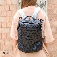 ราคา Issey Miyake กระเป๋าเป้สะพายหลังคริสตัล Miyake ของญี่ปุ่นกระเป๋าเป้สะพายหลังสไตล์เดียวกันมีซิปเป้สะพายหลังลายอวกาศเรียบง่ายใหม่ (21208723849)