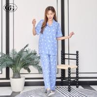ราคา G G ชุดนอน เสื้อแขนสั้นคอปก กางเกงขายาว ผ้าไหมอิตาลี ลายดอกไม้ EN4P007 สีฟ้า BU (22888265813)