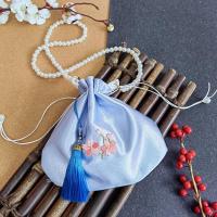 ราคา ใหม่ตามฤดูกาลเด็กสไตล์จีนโบราณ ชุดฮั่นฝู ผ้าไหม ปักพู่กระเป๋าcrossbodyกระเป๋ามุก นุ่ม กระเป๋าถือ (22699206005)