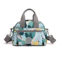ราคา ทันสมัย กระเป๋าสะพายข้างใบเล็ก ผู้หญิง กระเป๋าสะพายไหล่ Oxford Nylon Canvas Handbag กระเป๋าแม่ ลายดอก ซิป ปิด ลำลอง (21151913146)