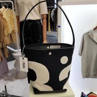 ราคา Laz Nigori ห้องสมุด Paket Fashion ผู้หญิงกระเป๋าสะพายไหล่กระเป๋าถือแฟชั่นการพิมพ์กระเป๋าทรงถังกระเป๋าผ้ากระเป๋าสะพายไหล่ผู้ไปทำงานแบบเรียบง่าย (23086962606)