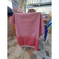 ราคา ผ้าขาวม้าเย็บริม ผ้าฝ้าย ผืนใหญ่พิเศษขนาด 90x150 ชม ลายสก๊อตสีขาวแดง สารพัดประโยชน์ อาทิ ผ้าเช็ดตัว ผ้าคาดเอว (21205189751)