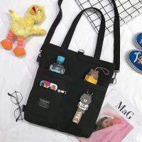 ราคา กระเป๋าสะพายผ้าแคนวาสสําหรับผู้หญิงทรงสามเหลี่ยมสไตล์หวานสดกระเป๋าสามใช้พร้อมสีตัดกันแบรนด์ Lu Kai Daily Matching (22303842051)