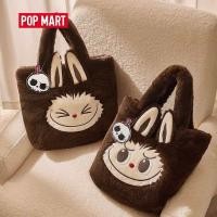 ราคา พร้อมส่ง Classic Bag Series Labubu Plush Tote Bag คอลใหม่ล่าสุด จากPOPMART สินค้าพร้อมส่งจากไทย รับประกันสินค้าเป็นของแท้100 จากOfficial TH สนใจสอบถามเพิ่มเติมได้เลยนะค่า (22879748629)