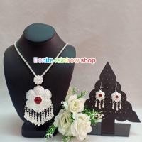 ราคา สร้อยคอพร้อมต่างหู เครื่องประดับชุดไทย ต่างหูแบบเจาะ งานประดับพลอยแดง รุ่น F00854 (21188731445)