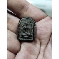 ราคา พระเครื่องหลวงปู่บุญ วัดกลางบางแก้ว นครปฐม รุ่นแรก เนื้อผงคลุกรักดำ (22133183093)