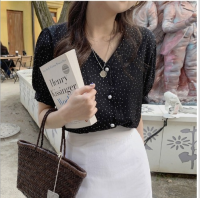 ราคา เสื้อเชิ้ต ลายจุด คอวี สไตล์เกาหลี E12 (4737696356)