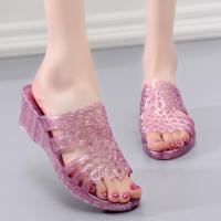 ราคา go รองเท้าแตะผู้หญิง เสริมส้น5ซม คริสตัล โปร่งใส แฟชั่น รองเท้าส้นสูง กันลื่น ใส่สบาย น้ำหนักเบา ใส่สบาย A 041 (22726484081)