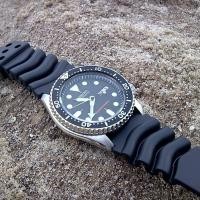 ราคา New SEIK0 นาฬิกาผู้ชาย ออโตเมติก นาฬิกาผู้ชายนักดำน้ำอัตโนมัติ รุ่น SKX007K1 8856e (22223135525)