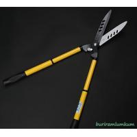 ราคา กรรไกรตัดแต่งพุ่มไม้ กรรไกรแต่งสวน ด้ามปรับยาวได้ กรรไกรตัดกิ่งด้ามยาว ด้ามจับปรับยืดได้ กรรไกรตัดกิ่ง กันไกรตัดกิ่ง มีดตอนกิ่งไม้ ที่ตัดกิ่งไม้ คีมตัดกิ่งไม้ ครีมตัดกิ่งไม้ กรรไดรตัดกิ่ง (21716233512