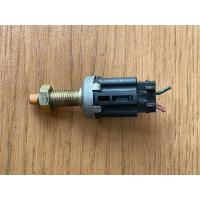 ราคา สวิตช์ไฟเบรค TOYOTA เกลียวเหล็ก ปลั้กสายไฟ2เส้น มือสองญี่ปุ่น (18240913249)