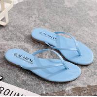 ราคา 559 รองเท้าหูหนีบ รองเท่้าแตะ รองเท้าผู้หญิง ใส่สบาย กันลื่น วัสดุงานหนัง (7709399541)