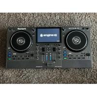ราคา Numark Mixstream Pro Go Battery Powered Standalone Streaming DJ Controller (23318057392)