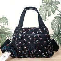 ราคา กระเป๋าสะพาย KIPLING ELISE HAND BAG งานแบรนด์แเท้ กระเป๋าถือและสะพายไหล่ ขนาดกำลังพอดี มีหลากสีให้เลือก (1441012028)
