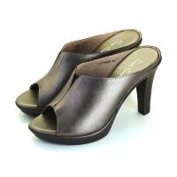 ราคา Pierre Cardin รองเท้าผู้หญิง รองเท้าส้นสูง รองเท้าส้นสูงแบบเปิดส้น นุ่มสบาย ผลิตจากหนังแท้ สีเมทัลลิคบรอนซ์ รุ่น 31PS804 (19586167985)