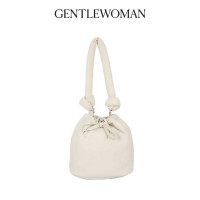 ราคา GENTLEWOMAN BUCKET HOBO BAG WHITE Casual Letter Bag กระเป๋าผ้า ผู้หญ Crossbody Bag กระเป๋า สะพายข้าง (23126999033)
