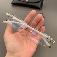 ราคา Ćhřomę Ĥeaŕts แว่นตาเฟรมขนาดใหญ่ทรงสี่เหลี่ยมแบบไร้ขอบย้อนยุคแนวแฟชั่นแบบสำหรับทั้งหญิงและชายเจาะรูแบบกรอบแว่นสายตาสั้น (22165117665)