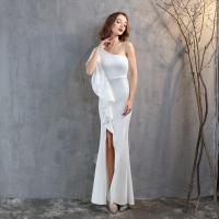ราคา ชุดเดรสขนมปังปิ้งเจ้าสาวแขนยาวสีแดงชุดเดรสกระโปรงหางปลาทรงสลิมสำหรับงานดินเนอร์งานแต่งงาน (20419681778)
