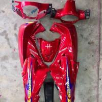 ราคา ชุดสีเวฟ125S แดงแก้วล้วน อกไก่ คอลโทรลกลางยาว รูกุญแจกลม wave125S พร้อมแปะลายสติ๊กเกอร์ 13ชิ้น (14533080663)