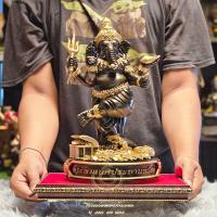 ราคา พระพิฆเนศปางลีลาประทานทรัพย์ มวลสารแร่เหล็กน้ำพี้ ฐานกว้าง 7 นิ้ว สูง 13 นิ้ว พระพุทธรูป วัตถุมงคล แถมฟรีฐานรอง (22851613566)
