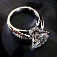 ราคา แหวนเพชรmoissanite ชู 3 กะรัต เหลี่ยม H A เงินแท้ 92 5 ชุบทองคำขาว (18776035051)