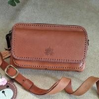 ราคา กระเป๋าสะพายหนังฟอกฝาดอิตาลี กระเป๋างานแฮนด์เมด หนังแท้ (7500114656)