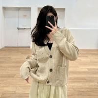 ราคา Uniqlo เสื้อกันหนาวตัวยูนิโคล่เสื้อกันหนาวแขนยาวสำหรับผู้หญิงเสื้อคาร์ดิแกนคอวีญี่ปุ่นห้องลองเสื้อใส่อยู่บ้านฤดูใบไม้ร่วงเสื้อกันหนาวลำลองเสื้อ461083 UNIQLO (21042454118)