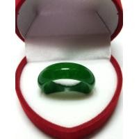 ราคา TANITTgems แหวนหยกเนื้อแก้วสีเขียวเข้มรุ่นหน้ากว้าง7มม (7368124996)