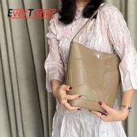 ราคา เอเวอร์โทนเนอร์กระเป๋าสะพายไหล่คุณภาพสูงพียูกระเป๋าสะพายไหล่สำหรับผู้หญิงกระเป๋าแฟชั่นทรงจีบขนฟีลินออกแบบกระเป๋าทรงสี่เหลี่ยมมีหูหิ้วสะพายไหล่กระเป๋าถือขนาดใหญ่ (23211047388)