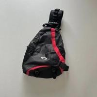 ราคา Oakley Street Heavy Industry Bow Bag Shoulder Messenger Bag Large Capacity Outdoor Riding Bag Vibe Wind Vtg Backpack American style New style (22641625009)