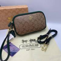ราคา กระเป๋าสะพายข้าง กระเป๋าผู้หญิงขนาด 8 นิ้วสองซิบสองช่องมีสายคล้องมือกับสายสะพายข้างงานสวยพร้อมส่ง (22642438348)