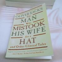 ราคา The Man Who Mistook His Wife for a Hat and Other Clinical Tales (22051838055)