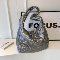 ราคา กระเป๋าขนเป็ดผู้หญิงสำหรับฤดูหนาวกระเป๋าทรงอานม้าสะพายไหล่ความจุใหญ่แฟชั่นแบบใหม่ปี2023กระเป๋าโท้ทสะพายข้างสำหรับเดินทางไปข้างนอก (21249242301)