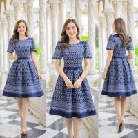 ราคา เดรสผ้าไทยลายขอ ผ้าฝ้ายหมักโคลนเนื้อนิ่ม พิมพ์ลายขอพระราชทาน ทรงกระโปรงบานจับกระจีบ งานอัดกาวทั้งชุด ซิปซ่อนด้านหลัง (16877538540)