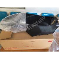 ราคา กล่องเก็บของ Pcx ของใหม่เบิกศูนย์ สำหรับรถPcx125 150cc ปี 2010 2020 สามารถเลือกปีรถที่ต้องการเวลาสั่งซื้อได้ค่ะ (18130874967)