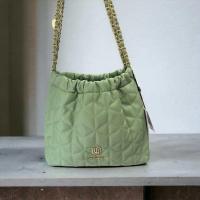 ราคา กระเป๋าสะพาย Lyn infinite 2024 งานขายดี ใส่ไอแพดได้ (22604469893)