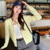 ราคา KAYKAI เสื้อแขนยาวไหมพรม ครอปคาร์ดิแกน ผ้านุ่มมาก ปักลายโบว์สีดำ สไตล์เกาหลี K311 (23066308277)